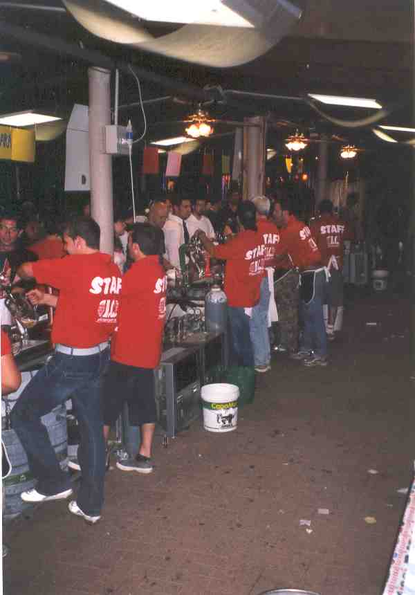 Festa della Birra 2004 - Il Gruppo Animatori Onlus - organizzatori della manifestazione